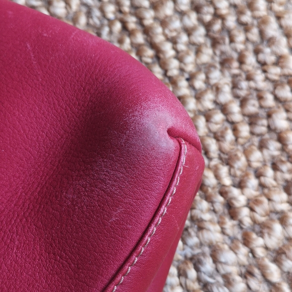 3 for $30 Peter Kent red leather bag - Picture 13 of 16